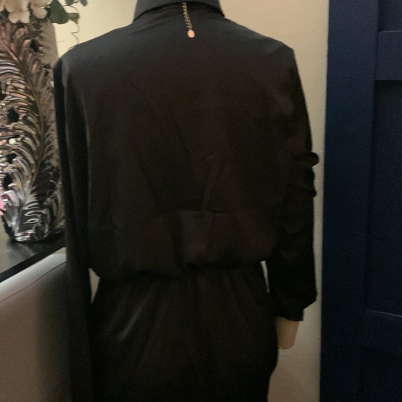 CHICME 1 piece ensemble, black long sleeve - Picture 8 of 9